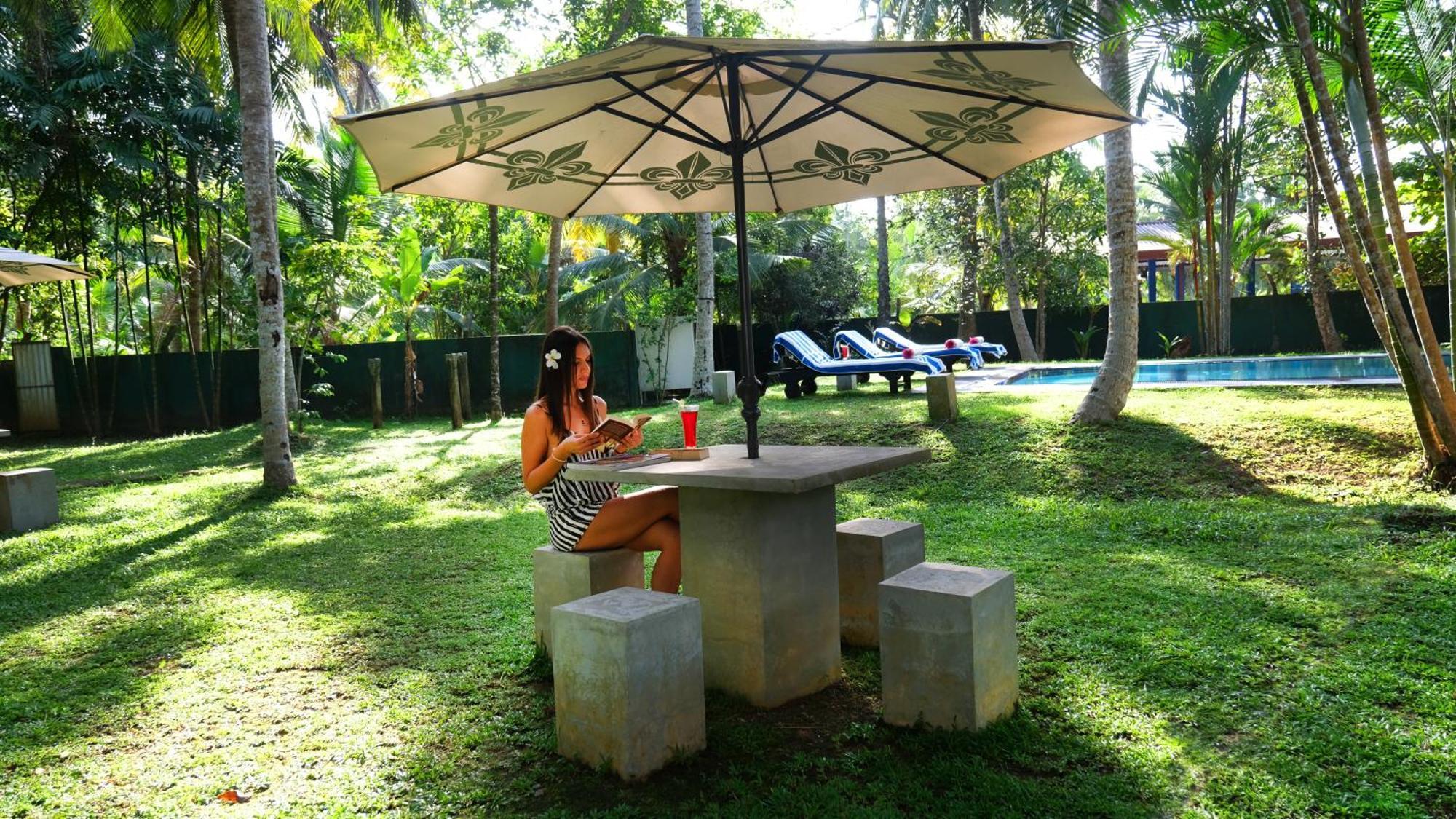 Chandra Villa Ayurveda Resort Bentota Eksteriør bilde