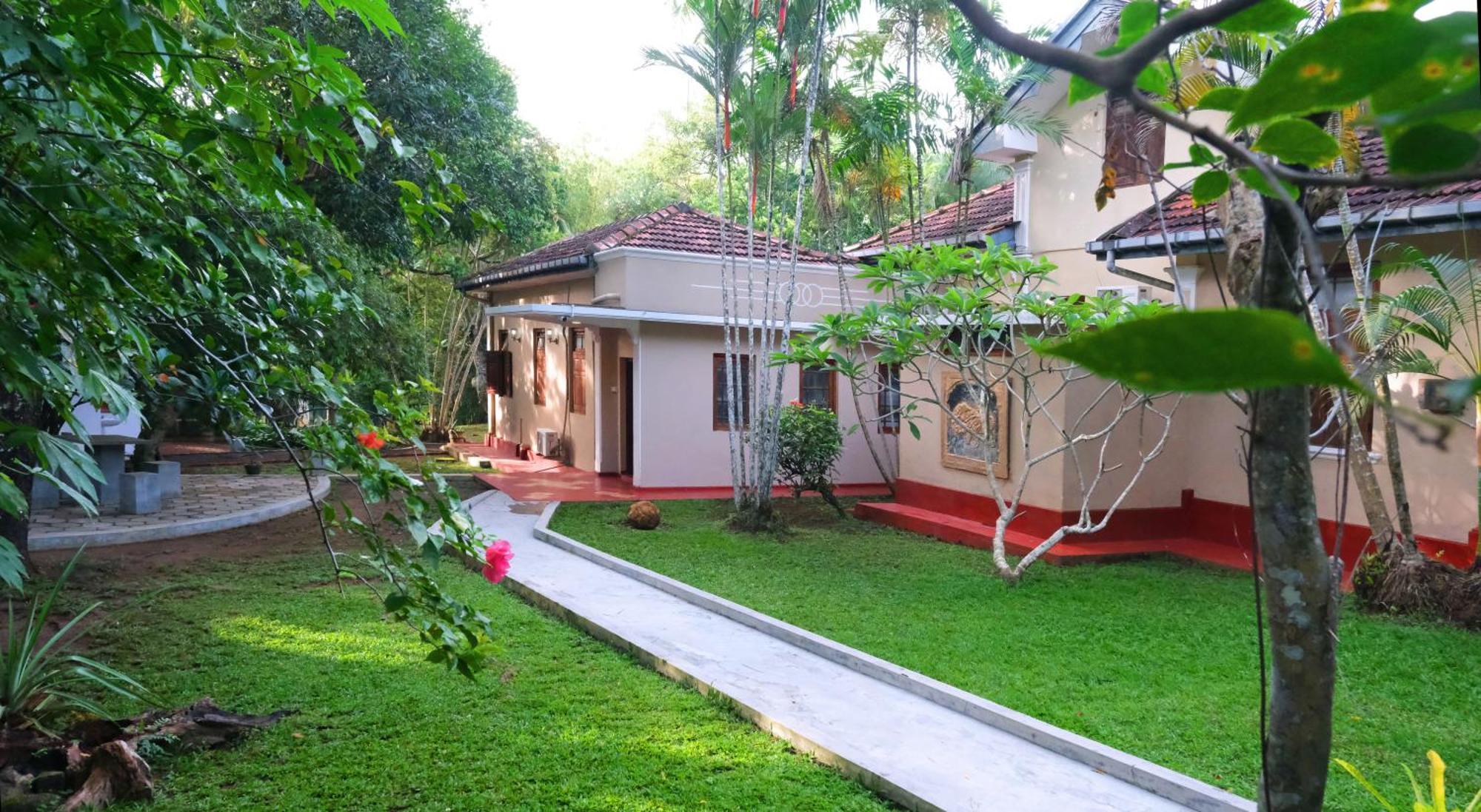 Chandra Villa Ayurveda Resort Bentota Eksteriør bilde